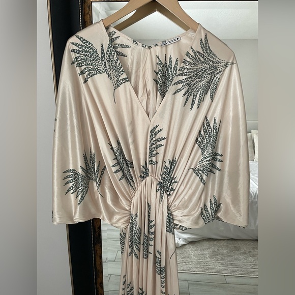 Zara Ecru Ivory Satin Effect Kaftan Maxi Dress - Picture 8 of 8